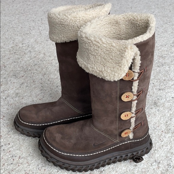 nike puddle proof boots